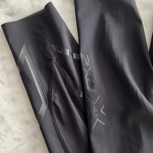 2XU MCS run compression tights Medium - Picture 4 of 6